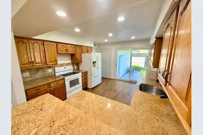 795 County Road B2 W, Roseville, MN 55113 - Photo 11