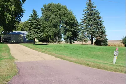 911 Lake Aires Road, Fairmont, MN 56031 - Photo 51