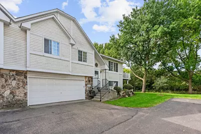 15813 Griffon Path, Apple Valley, MN 55124 - Photo 3