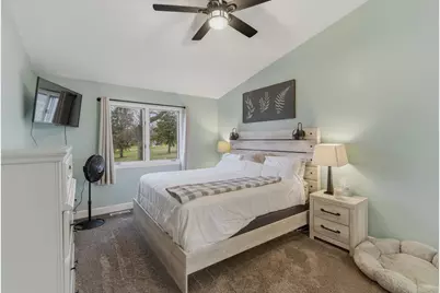 233 Gilbert Avenue SW, Madelia, MN 56062 - Photo 11