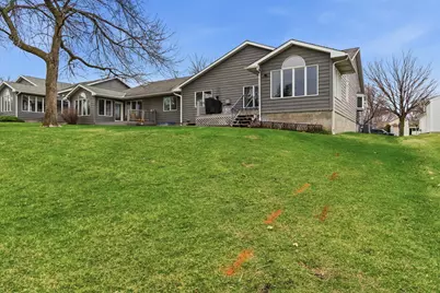233 Gilbert Avenue SW, Madelia, MN 56062 - Photo 5