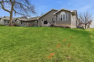 233 Gilbert Ave SW, Madelia, MN 56062 - Photo 5