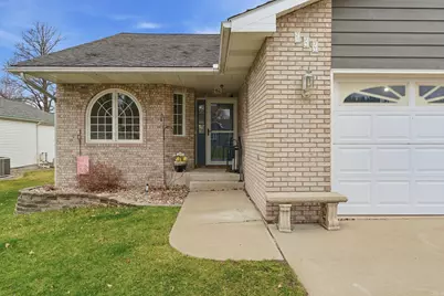 233 Gilbert Avenue SW, Madelia, MN 56062 - Photo 1