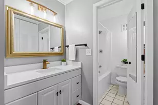 10501 Cedar Lake Rd, Minnetonka, MN 55305 - Photo 23