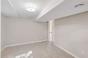 4243 Douglas Dr N, Crystal, MN 55422 - Photo 33