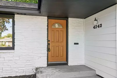 4243 Douglas Drive N, Crystal, MN 55422 - Photo 3