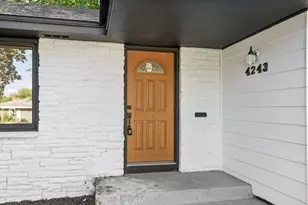 4243 Douglas Dr N, Crystal, MN 55422 - Photo 3
