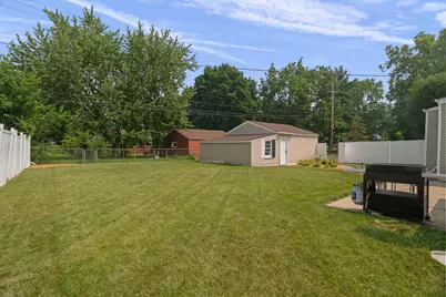 8841 Nicollet Avenue S, Bloomington, MN 55420 - Photo 17