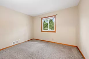 7476 Jeffery Ln S, Cottage Grove, MN 55016 - Photo 15