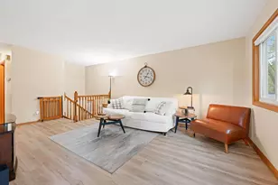 7476 Jeffery Ln S, Cottage Grove, MN 55016 - Photo 9