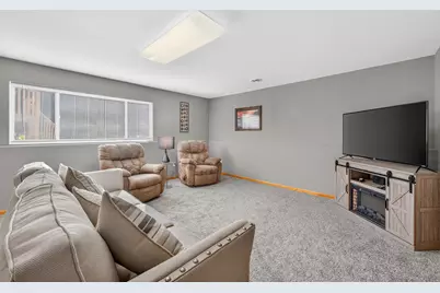 20365 Eidelweiss Street NW, Oak Grove, MN 55011 - Photo 37