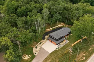1810 Mayowood Rd SW, Rochester, MN 55902 - Photo 61