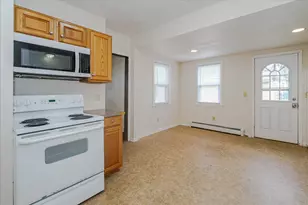 843 E Ivy Ave E, Saint Paul, MN 55106 - Photo 7