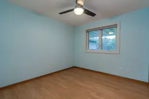 102 Loraine Dr, Lake Crystal, MN 56055 - Photo 29