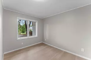 4051 Brunswick Ave N, Crystal, MN 55422 - Photo 29