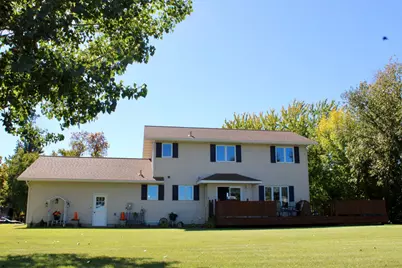 1709 Little John Court, Thief River Falls, MN 56701 - Photo 3