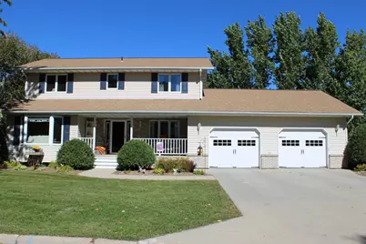 1709 Little John Court, Thief River Falls, MN 56701 - Photo 5