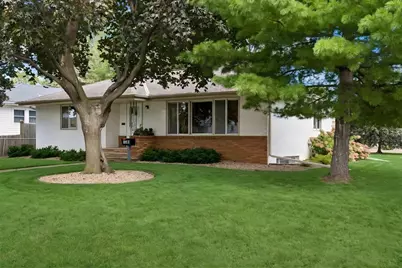 202 Ash Street W, South Saint Paul, MN 55075 - Photo 3