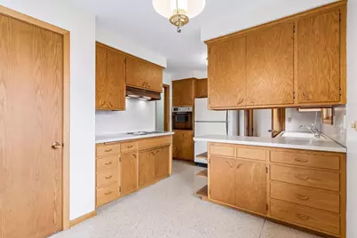 202 Ash Street W, South Saint Paul, MN 55075 - Photo 15