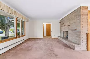 202 Ash St W, South Saint Paul, MN 55075 - Photo 7
