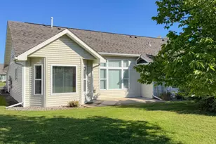 720 35th St NW, Bemidji, MN 56601 - Photo 3