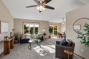 733 O'Brien Pkwy, Belle Plaine, MN 56011 - Photo 9