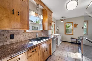 2704 Garfield Street NE, Minneapolis, MN 55418 - Photo 11
