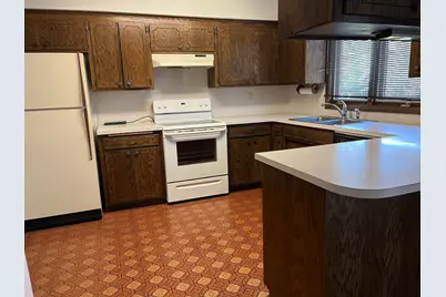 4459 Urbandale Court N, Plymouth, MN 55446 - Photo 7