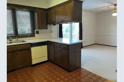 4459 Urbandale Court N, Plymouth, MN 55446 - Photo 9