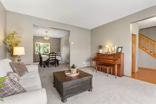 746 Riesgraf Rd, Carver, MN 55315 - Photo 9