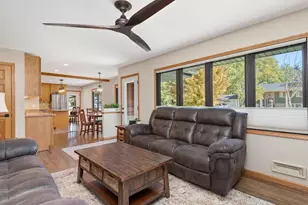 13008 Lakeview Dr Dr, Burnsville, MN 55337 - Photo 7