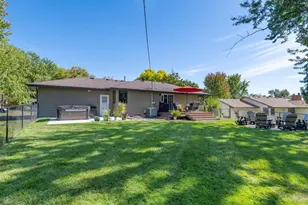 13008 Lakeview Dr Dr, Burnsville, MN 55337 - Photo 33