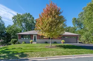 13008 Lakeview Dr Dr, Burnsville, MN 55337 - Photo 5
