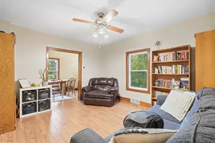 858 Bradley Dr, Hudson, WI 54016 - Photo 5