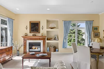 10381 Lancaster Cove, Woodbury, MN 55129 - Photo 5
