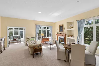 10381 Lancaster Cove, Woodbury, MN 55129 - Photo 3