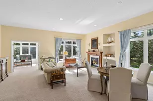 10381 Lancaster Cove, Woodbury, MN 55129 - Photo 3