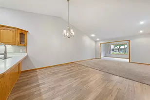 153 S Elm St, Belle Plaine, MN 56011 - Photo 5