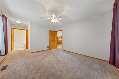 153 S Elm Street, Belle Plaine, MN 56011 - Photo 13
