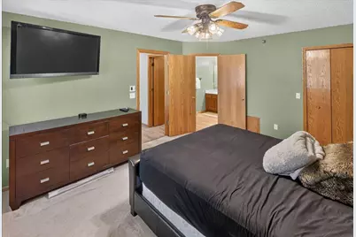 2583 Lockwood Drive, Mendota Heights, MN 55120 - Photo 23