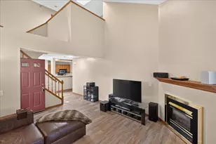 2583 Lockwood Dr, Mendota Heights, MN 55120 - Photo 7