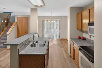 2583 Lockwood Drive, Mendota Heights, MN 55120 - Photo 15