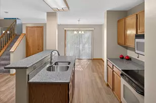 2583 Lockwood Dr, Mendota Heights, MN 55120 - Photo 15