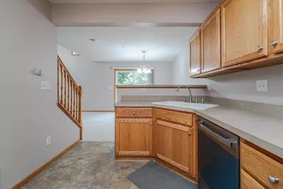 8334 Delaney Drive, Inver Grove Heights, MN 55076 - Photo 17
