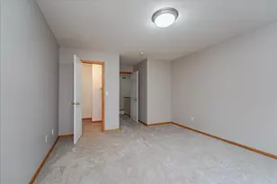 8334 Delaney Dr, Inver Grove Heights, MN 55076 - Photo 29