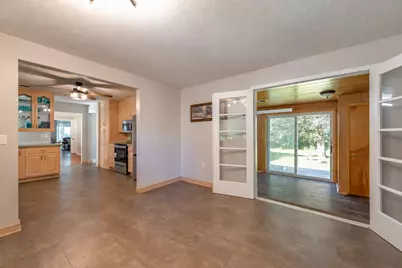 31 Lake Avenue E, Minnesota Lake, MN 56068 - Photo 15