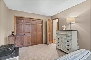 1142 Parkview Ln, Eagan, MN 55123 - Photo 29