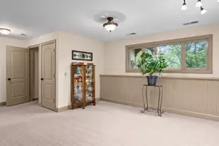 1142 Parkview Ln, Eagan, MN 55123 - Photo 21