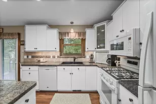 1142 Parkview Ln, Eagan, MN 55123 - Photo 21
