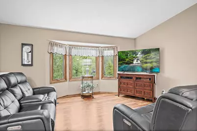 1142 Parkview Lane, Eagan, MN 55123 - Photo 9